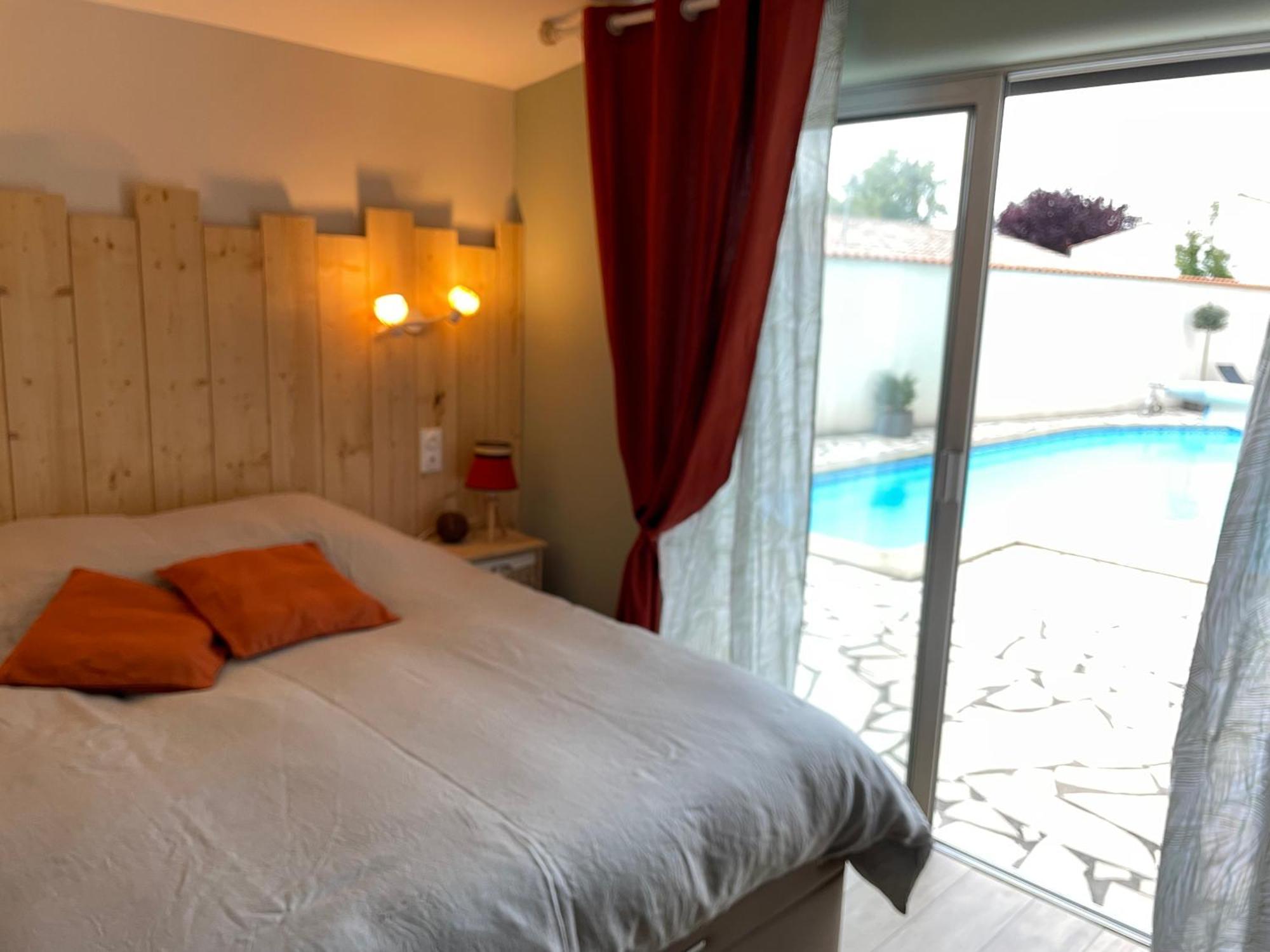 Les Pertuis Rochelais Bed & Breakfast Périgny Exterior foto